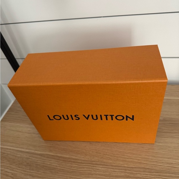 Louis Vuitton Signature Orange Gift Box - Picture 5 of 6
